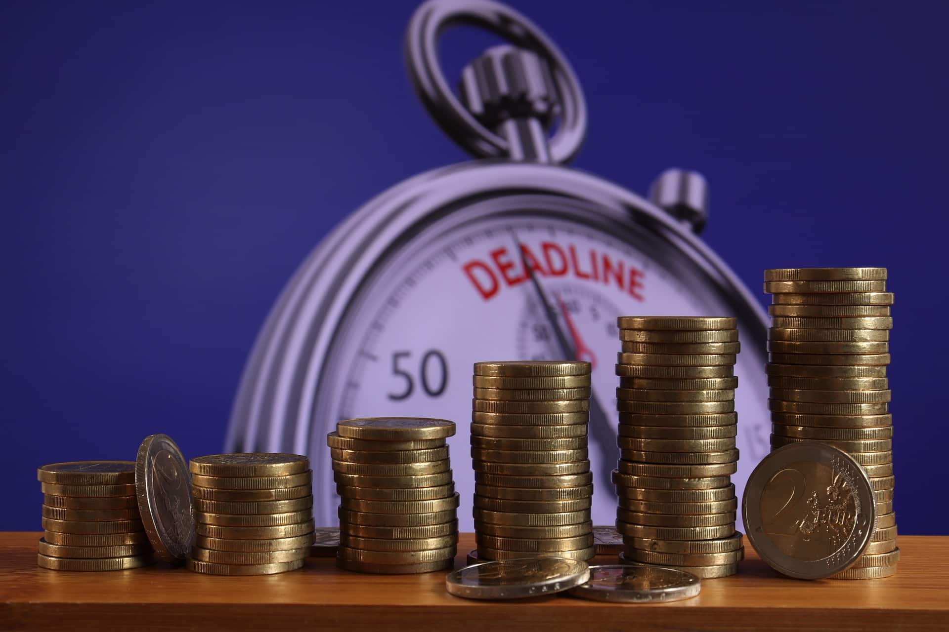 deadline-debt-money-clock-pay